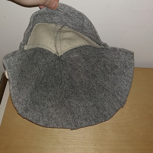 Wool hat - Picture 6 of 8